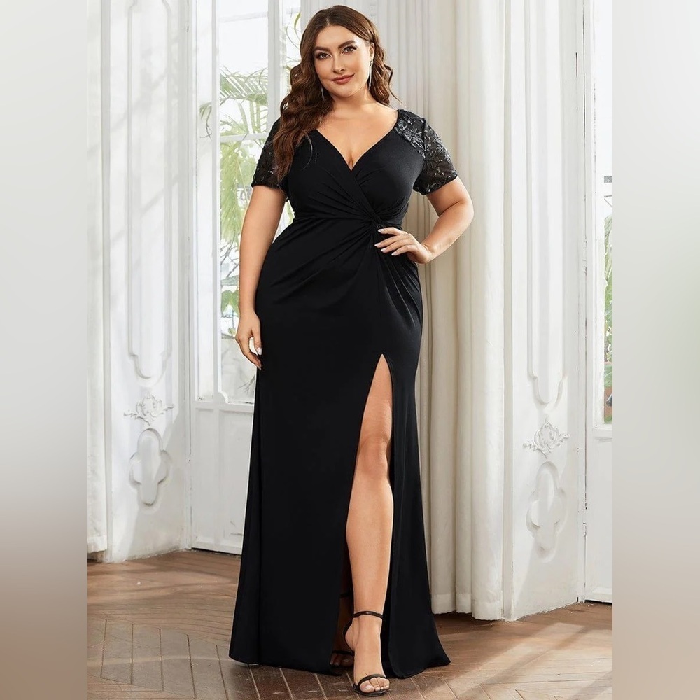 🆕 Plus Size Front Slit Short Sleeve With Sequin Mother of the Bride Dresses - Picture 1 of 3